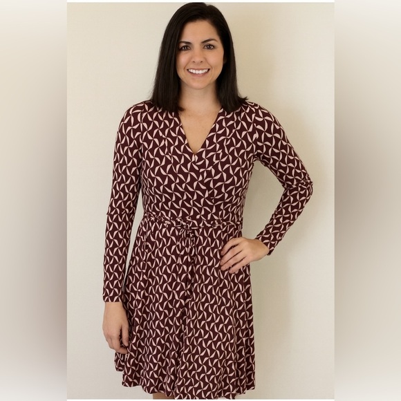 Banana Republic Red White Black Geo Printed Waist Tie Fit & Flare Dress Sz 0 - Picture 1 of 8